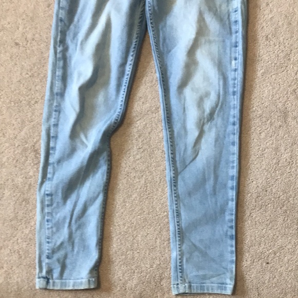 Its a really pretty sky blue colour - Picture 4 of 5